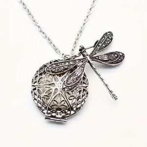 NWT Bohemian Dragonfly Necklace Oil Diffuser Steampunk Victorian